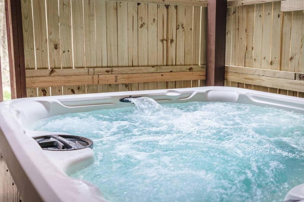 Villa Mountain Views, Hot Tub, Firepit, Dog Friendly, Ev Connector Stanley Exterior foto