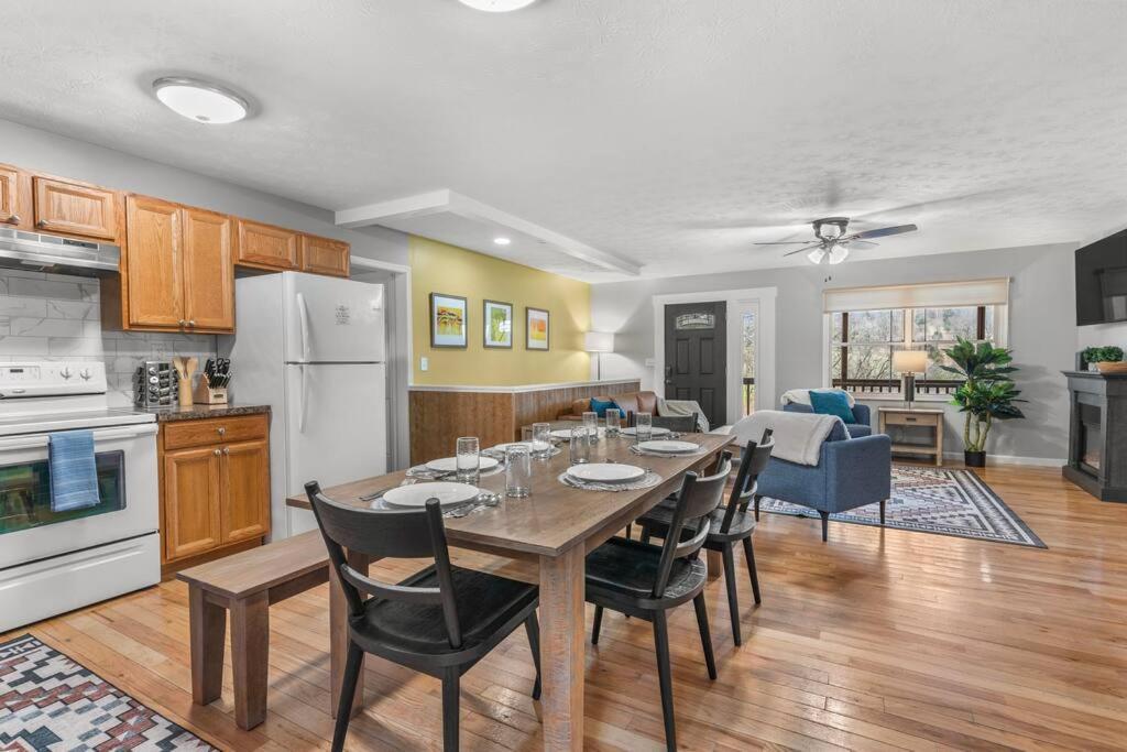 Villa Mountain Views, Hot Tub, Firepit, Dog Friendly, Ev Connector Stanley Exterior foto