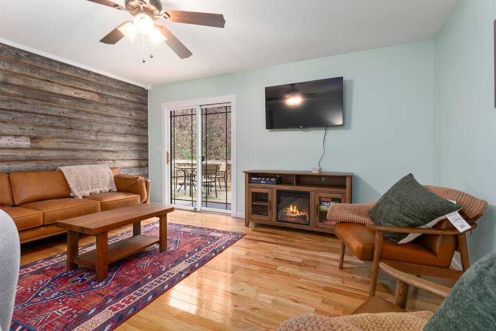 Villa Mountain Views, Hot Tub, Firepit, Dog Friendly, Ev Connector Stanley Exterior foto